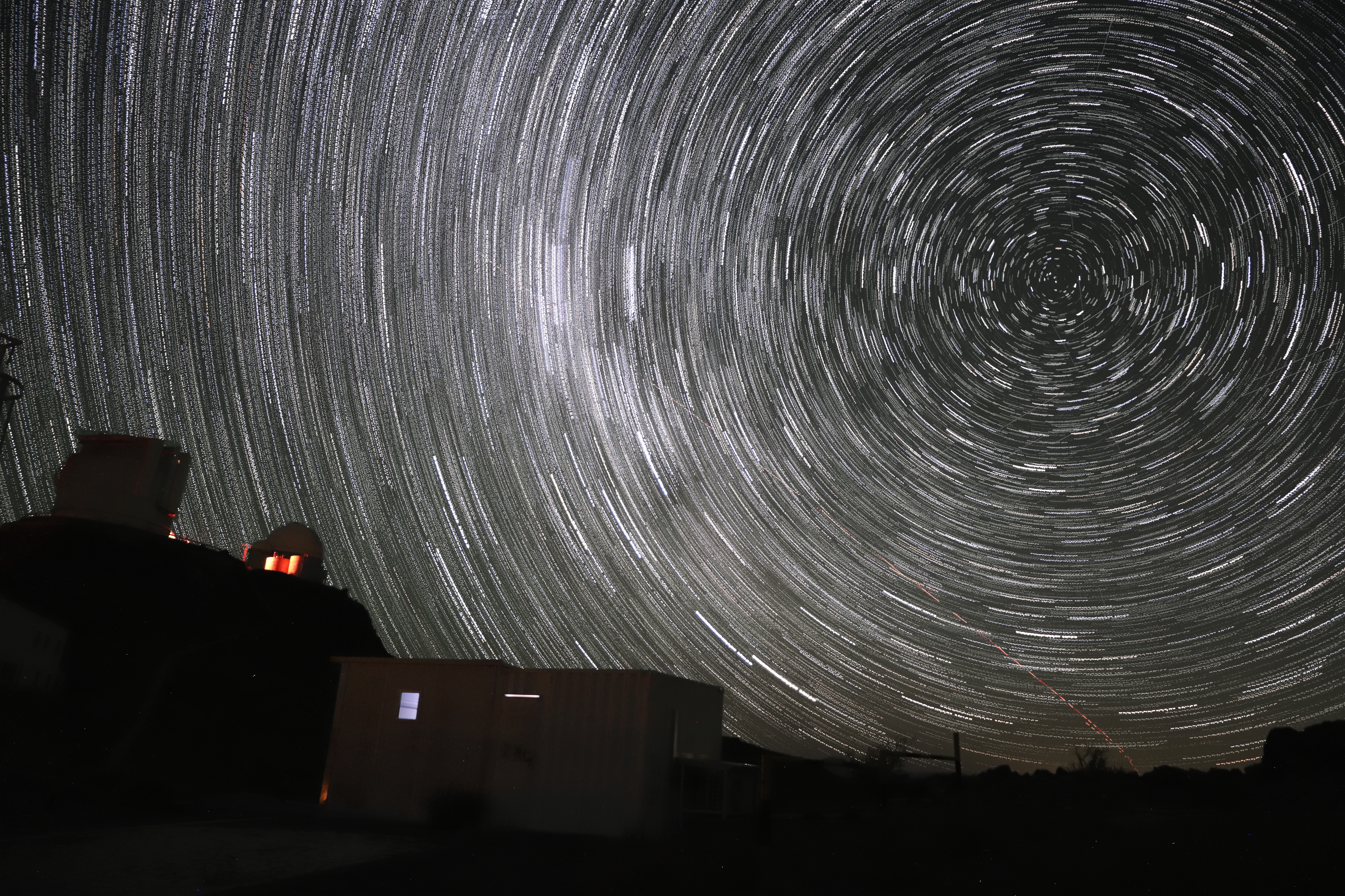 Startrail above the New Technology Telescope
